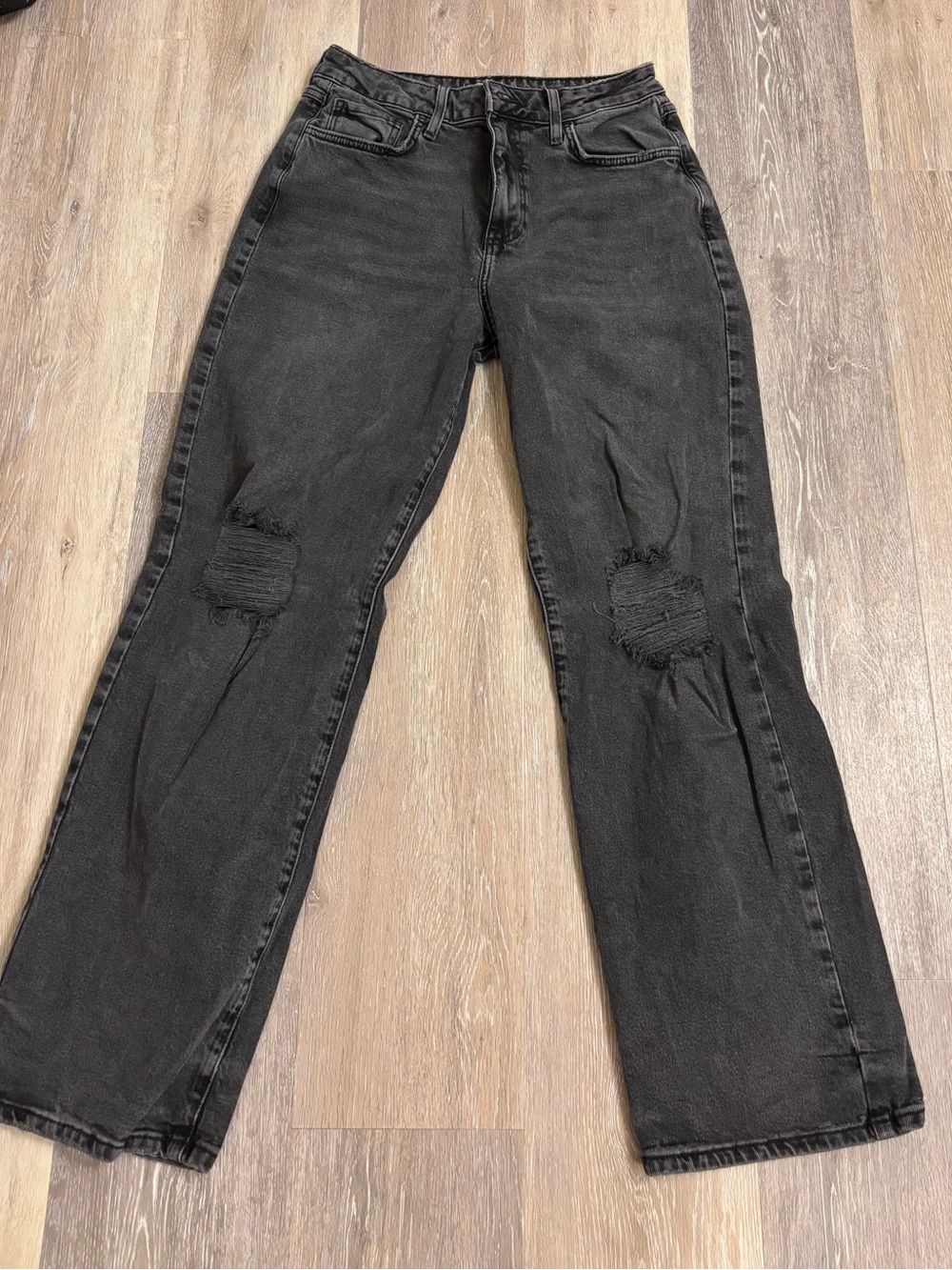 Forever 21 Black Distressed Straight-Leg Jeans – Size 28
